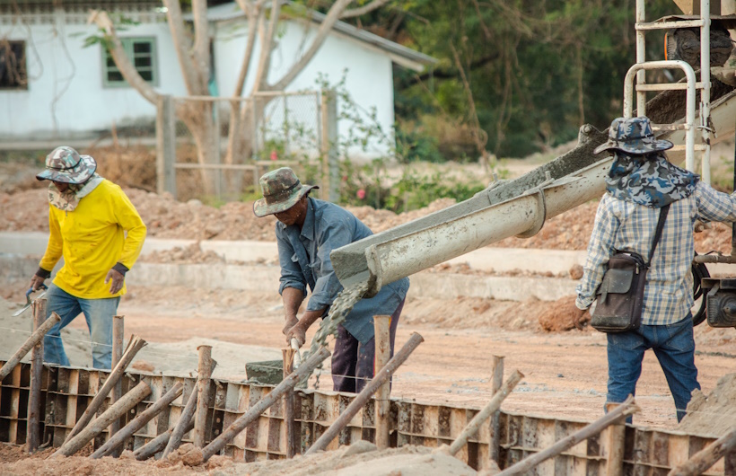 Jasa Kontraktor Rumah Tinggal Terpercaya: Dari Konsep Hingga Bangunan Jadi