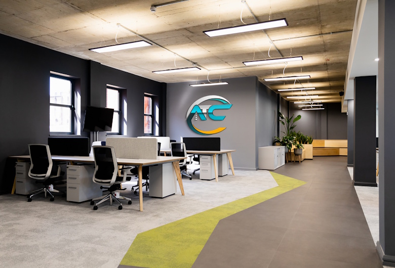 Inspirasi Desain Interior Kantor Summarecon 2026: Tren Workspace Minimalis