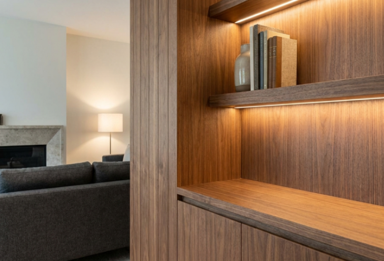 Panduan Memilih Veneer untuk Ruang Tamu Sesuai Gaya Interior